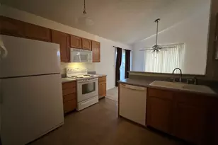 5184 S Liverpool Way, Aurora, CO 80015 - Photo 5