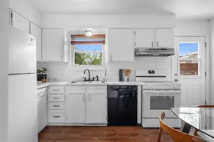 15384 E Idaho Pl, Aurora, CO 80017 - Photo 11