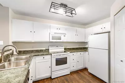 2575 S Syracuse Way #H104, Denver, CO 80231 - Photo 9