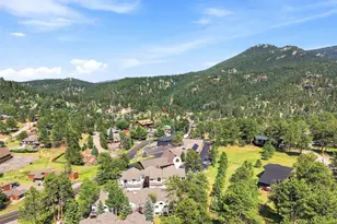 28104 Meadow Dr, Evergreen, CO 80439 - Photo 33