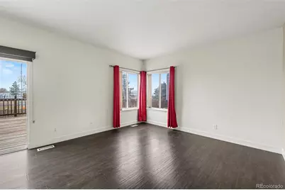 9737 Eagle Creek Parkway, Commerce City, CO 80022 - Photo 11