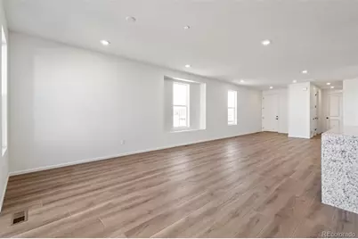 9383 Biscay Street, Commerce City, CO 80022 - Photo 5