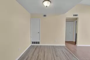 908 S Walden Way, Aurora, CO 80017 - Photo 7