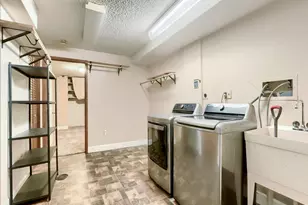 15818 E 8th Cir, Aurora, CO 80011 - Photo 23