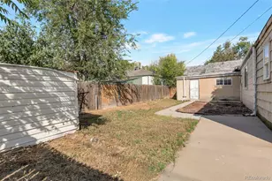 1645 Iola St, Aurora, CO 80010 - Photo 15