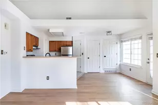 886 S Reed Ct, Lakewood, CO 80226 - Photo 3