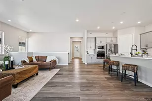 8735 S Quemoy St, Aurora, CO 80016 - Photo 9