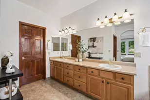 22780 E Heritage Pkwy, Aurora, CO 80016 - Photo 19