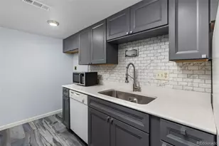 1220 S Uvalda St, Aurora, CO 80012 - Photo 9