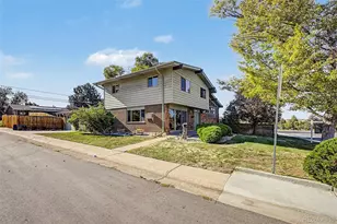 8289 Greenwood Blvd, Denver, CO 80221 - Photo 3