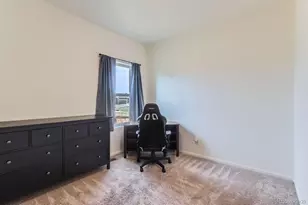 215 N Stewart St, Keenesburg, CO 80643 - Photo 17