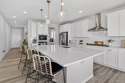 166 S Waterloo Street, Aurora, CO 80018 - Photo 11