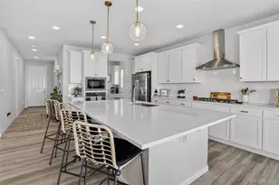 166 S Waterloo St, Aurora, CO 80018 - Photo 11