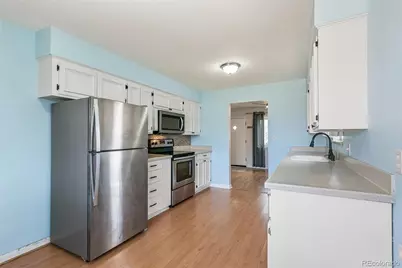 5525 S Elmwood Street, Littleton, CO 80120 - Photo 9