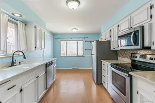 5525 S Elmwood St, Littleton, CO 80120 - Photo 11