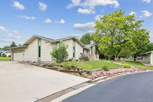 8 Walter Way, Broomfield, CO 80020 - Photo 3