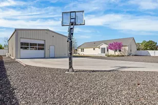 232 29 Rd, Grand Junction, CO 81503 - Photo 3