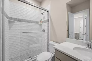 21996 E Allenspark Pl, Aurora, CO 80016 - Photo 33