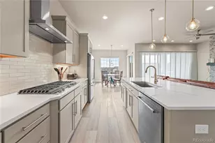 21996 E Allenspark Pl, Aurora, CO 80016 - Photo 9