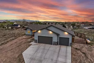 171 W Legend Dr, Pueblo, CO 81007 - Photo 3