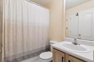 1697 S Cole St, Lakewood, CO 80228 - Photo 15