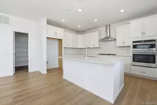16647 W 92nd Pl, Arvada, CO 80007 - Photo 3