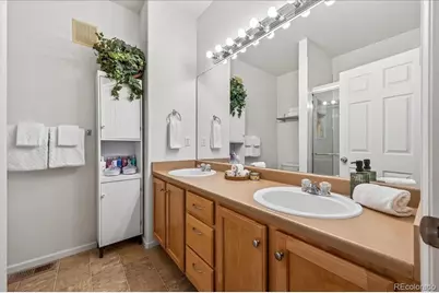 18767 E Yale Circle #B, Aurora, CO 80013 - Photo 29