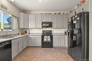22295 E Belleview Ln, Aurora, CO 80015 - Photo 17