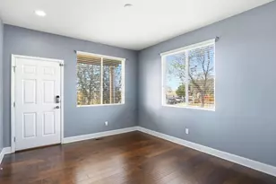 10059 Dillon Cir, Commerce City, CO 80022 - Photo 7