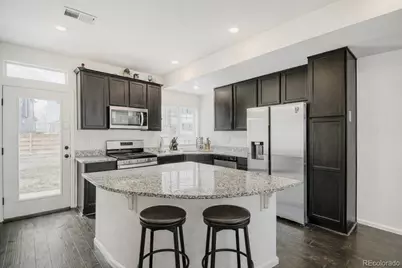 10071 Yampa Court, Commerce City, CO 80022 - Photo 9