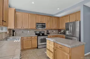 5575 S Buchanan St, Aurora, CO 80016 - Photo 17