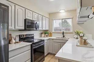 1872 Robb St, Lakewood, CO 80215 - Photo 13