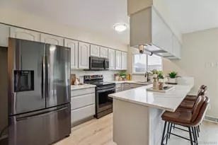 1872 Robb St, Lakewood, CO 80215 - Photo 9