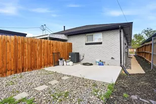3233 Jasmine St, Denver, CO 80207 - Photo 21