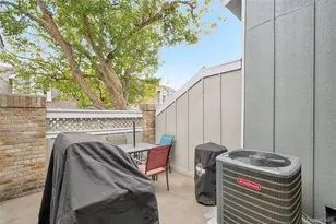 967 S Evanston Cir, Aurora, CO 80012 - Photo 29