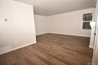 4954 Freeport Way, Denver, CO 80239 - Photo 9