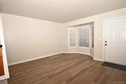 4954 Freeport Way, Denver, CO 80239 - Photo 3