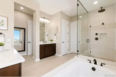 8641 S De Gaulle Court, Aurora, CO 80016 - Photo 23
