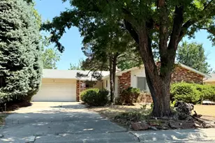 1114 S Oakland St, Aurora, CO 80012 - Photo 1