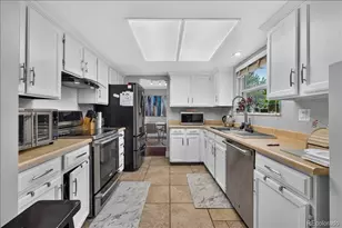 1488 S Ventura St, Aurora, CO 80017 - Photo 7