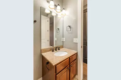 943 N Clarkson Street, Denver, CO 80218 - Photo 23