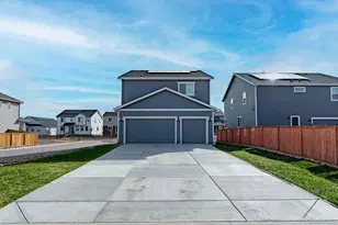 2901 Oxley St, Strasburg, CO 80136 - Photo 33