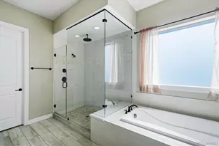 8641 S De Gaulle Ct, Aurora, CO 80016 - Photo 19