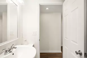 2390 N Glencoe St, Denver, CO 80207 - Photo 33