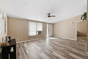 1631 Pagosa Way, Aurora, CO 80011 - Photo 7