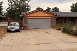 2576 S Flower St, Lakewood, CO 80227 - Photo 3