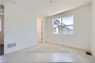 10898 E Hinsdale Cir, Centennial, CO 80112 - Photo 11