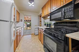 1100 Lansing St, Aurora, CO 80010 - Photo 9