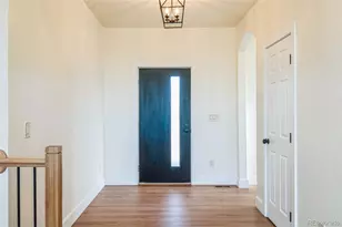 35 Johnson Cir, Keenesburg, CO 80643 - Photo 5