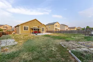223 S New Castle Way, Aurora, CO 80018 - Photo 35